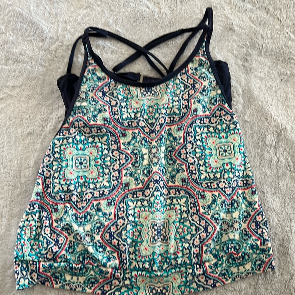 Athleta 36 D/DD.  Tankini swim top